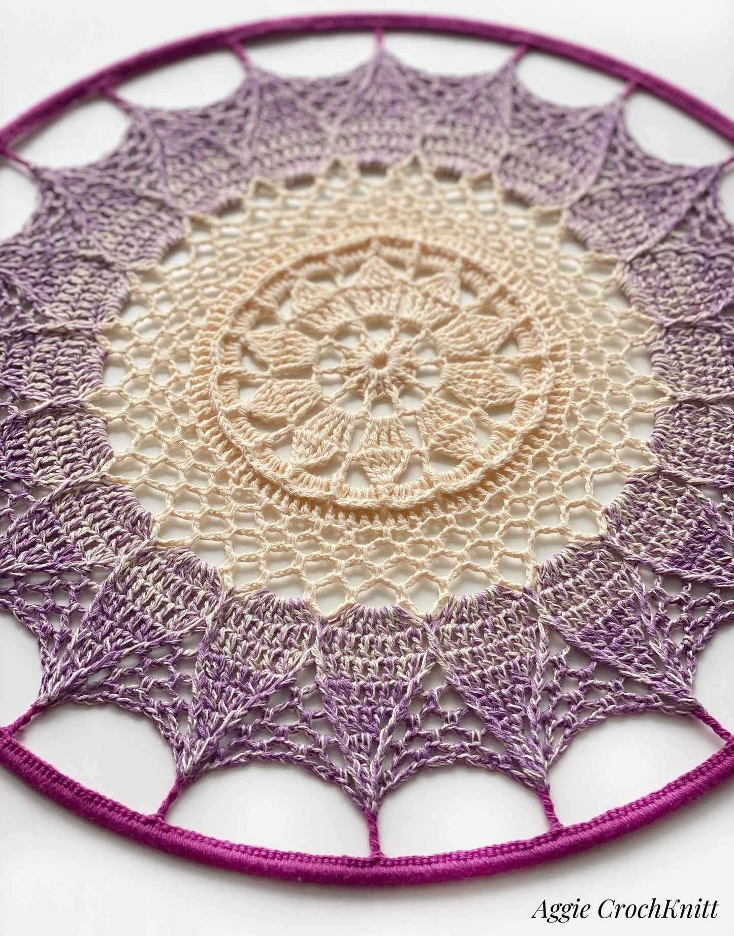 35cm Creamy Mandala