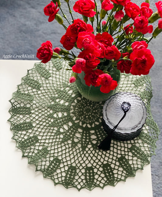 42cm Bottle green doily