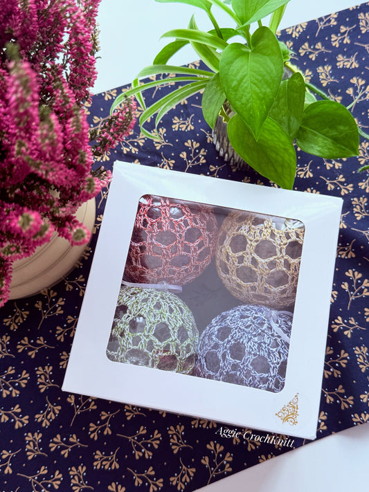 Bauble set