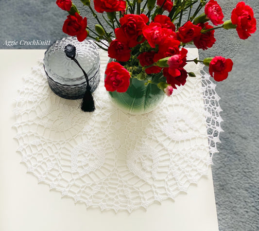 White doily 36cm