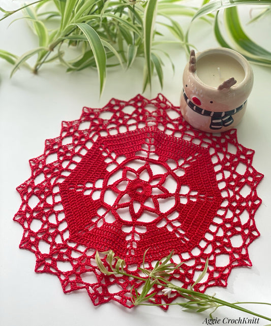 Red doily 24cm