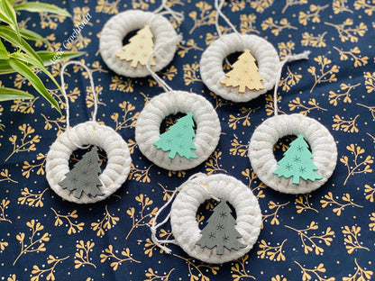 Macrame bauble